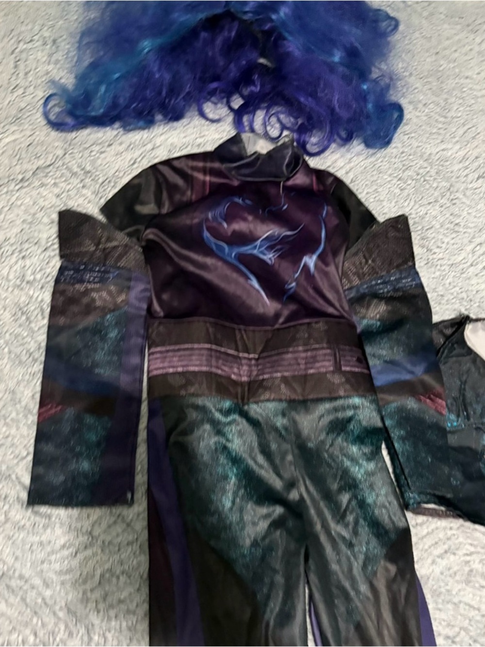 Descendants Mal costume and Wig